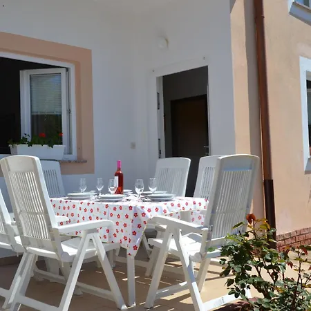 Apartament Helle In Mit Garten- Grill Und Terrasse By Interhome *