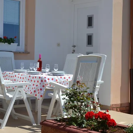 Helle In Mit Garten- Grill Und Terrasse By Interhome