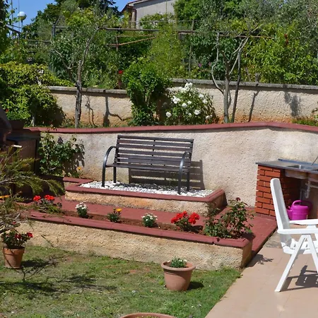 Apartament Helle In Mit Garten- Grill Und Terrasse By Interhome *